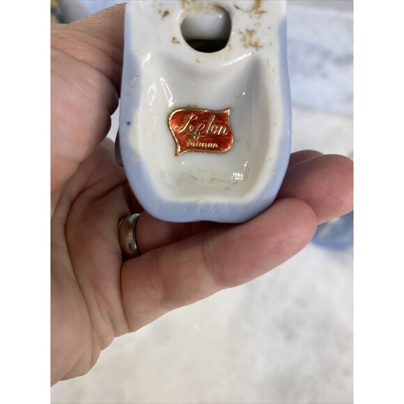 Vintage Pair Praying Children Boy Girl Blue White Porcelain Figurines - Picture 7 of 9